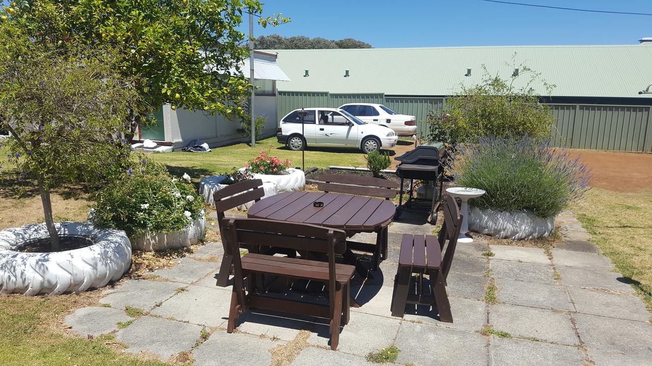 Tingle All Over Budget Accommodation Walpole Bagian luar foto